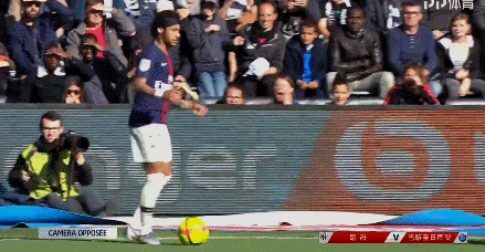 武汉三镇官宣：30岁前国脚合同到期离队，接近加盟中超第8（武汉三镇官方宣布：30岁前国脚合同到期离队，或将加盟中超第八名球队）