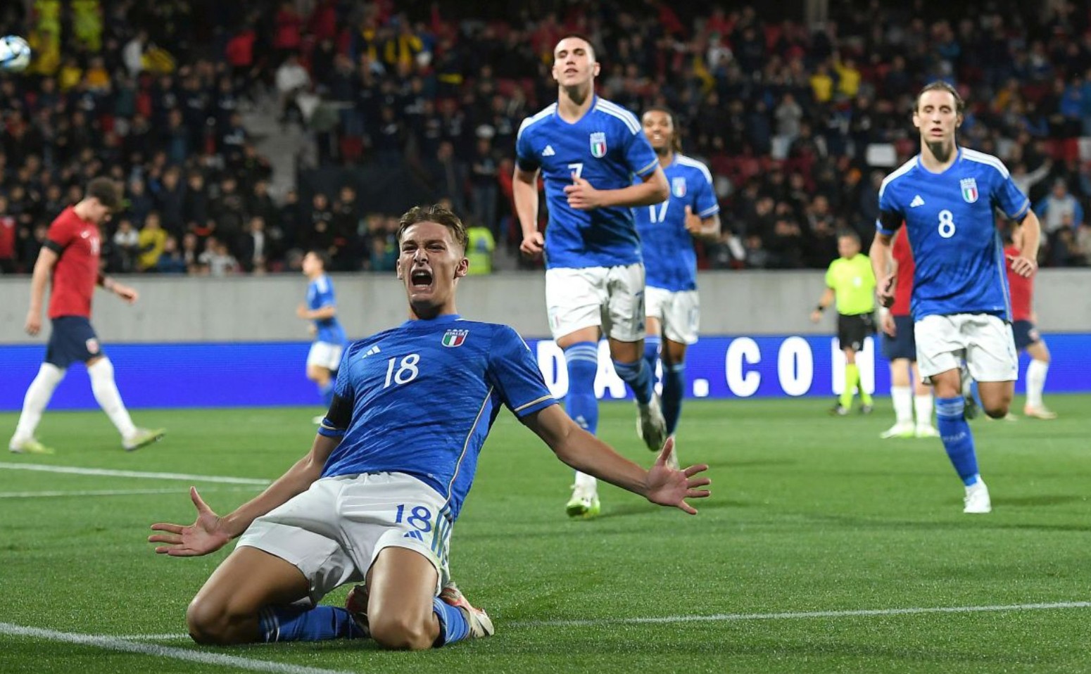 英联杯前瞻：阿森纳近期状态复苏，水晶宫伤兵满营体能堪忧（英格兰联赛杯前瞻：阿森纳状态回升，水晶宫伤病潮拖累体能）