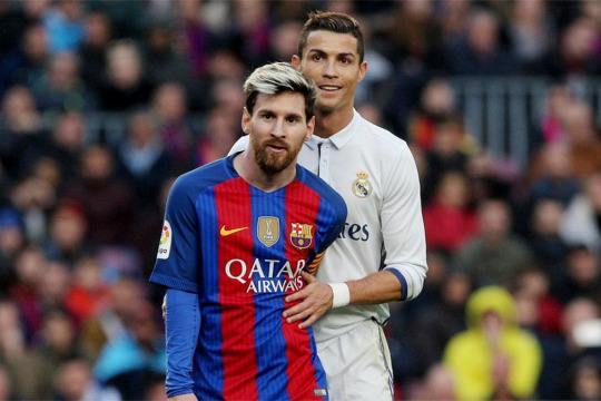 足球报曝中超某俱乐部欠税过亿，评论区画风突变：先查查调节费去哪了（足球报称中超一俱乐部欠税逾亿元，评论区风向突变：先追查调节费去向）