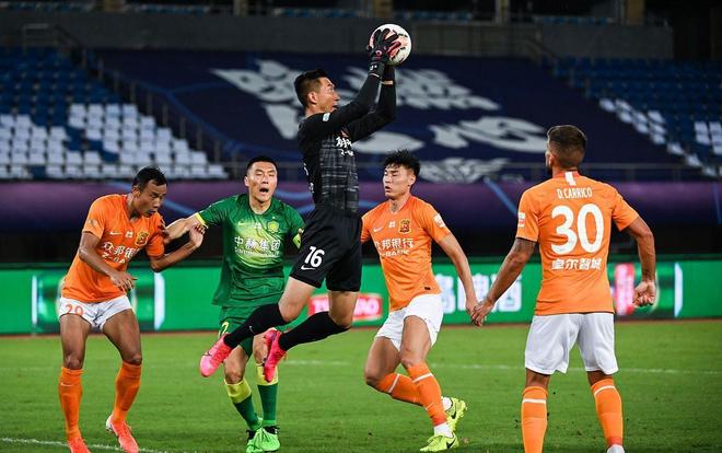 大中锋好用，沃尔特马德本赛季俱乐部+国家队20场10球1助攻