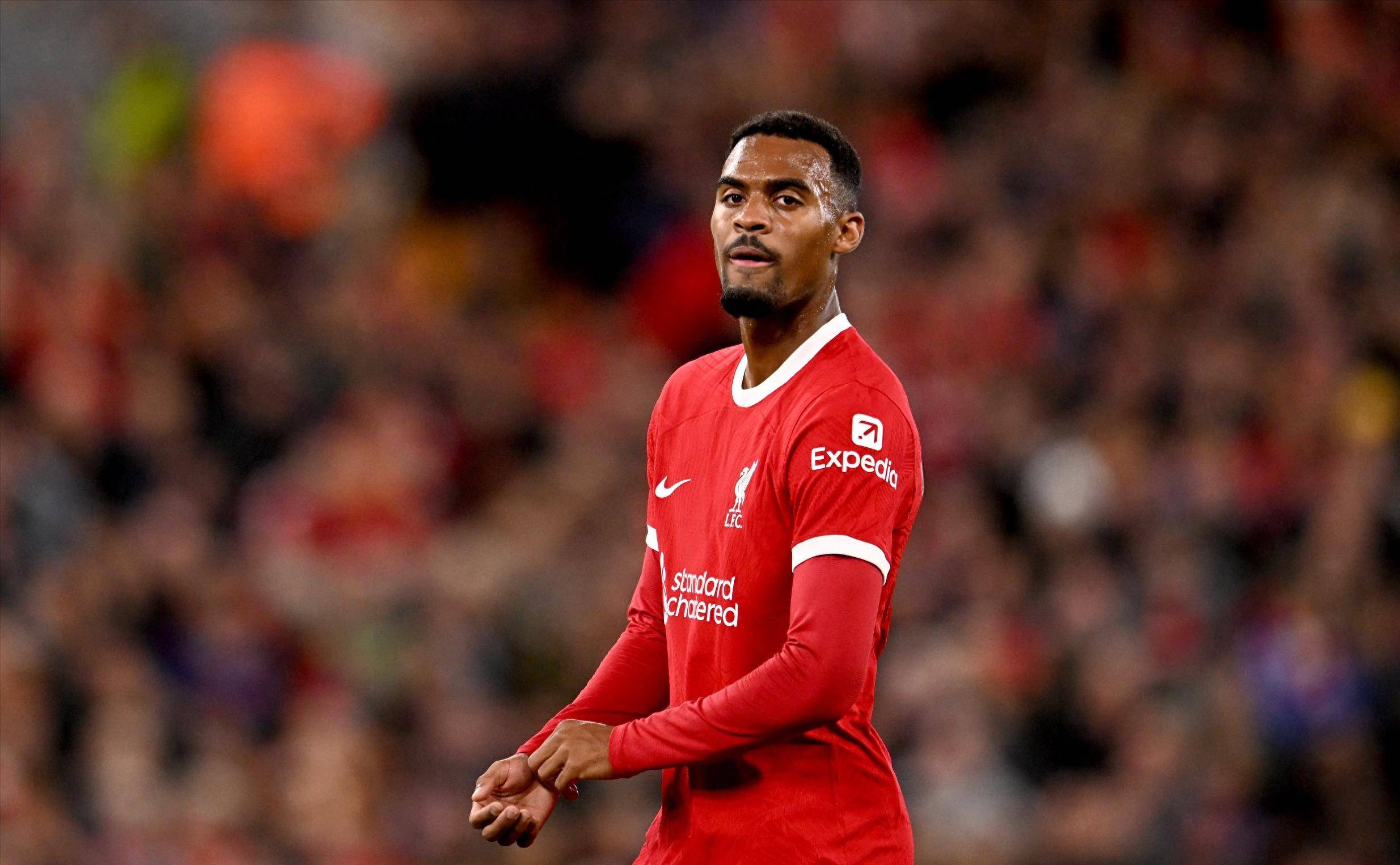 德转历史免签球员身价榜：姆巴佩1.8亿欧第1，梅西8000万第2（德转历史免签球员身价排名：姆巴佩1.8亿欧领跑，梅西8000万位列第二）