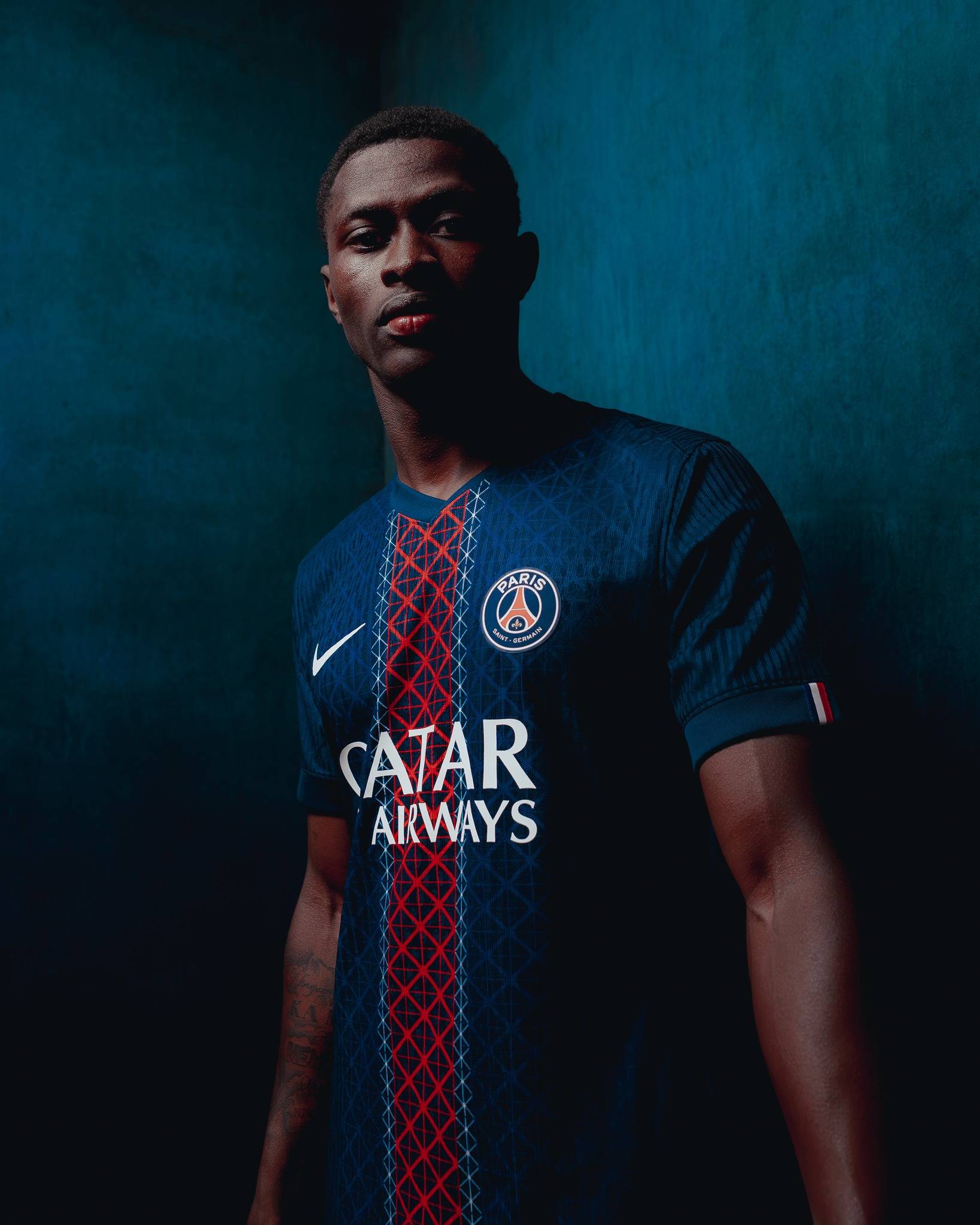 哈兰德：我和梅罗完全不在同一水平，没人能接近他们两人