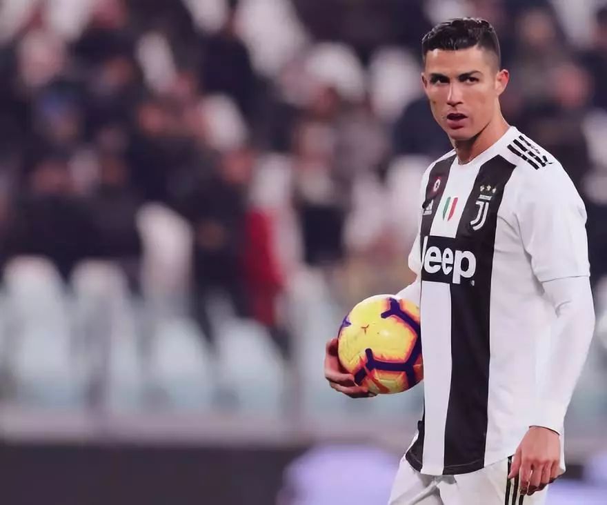 卡卢卢：我在场上始终为球队付出，我们在防守端仍有提升空间