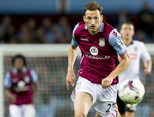 英超半场：勒温梅开二度，恩凯蒂亚造险，利兹联2-0水晶宫（英超半场战报：勒温双响，恩凯蒂亚造险，利兹联2-0领先水晶宫）