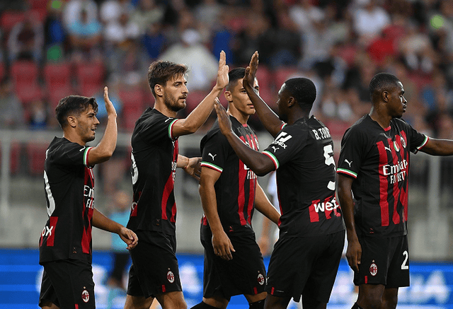 哈兰德：我和梅罗完全不在同一水平，没人能接近他们两人