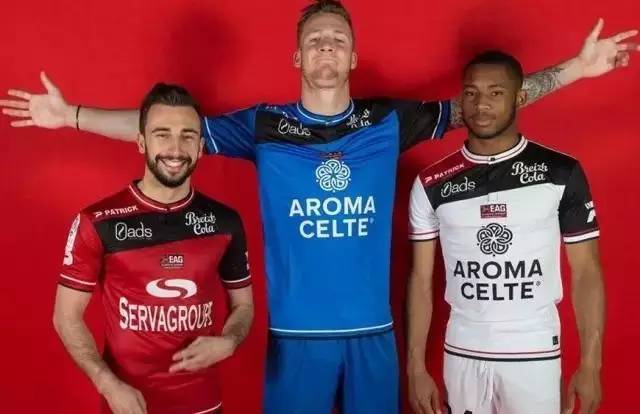 混团世界杯爆大冷！日本一哥被爆冷，张本美和剃光头，国乒打硬战